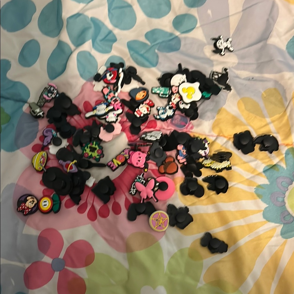 Assorted Shoe Charms/ gibbets